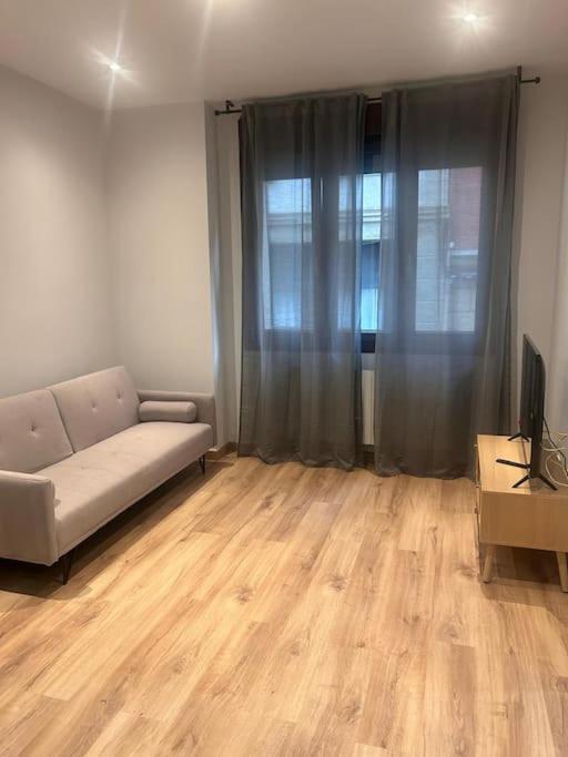 Coqueto Apartamento Cerca Del Casco Viejo Con Garaje Gratis Bilbao Exterior foto