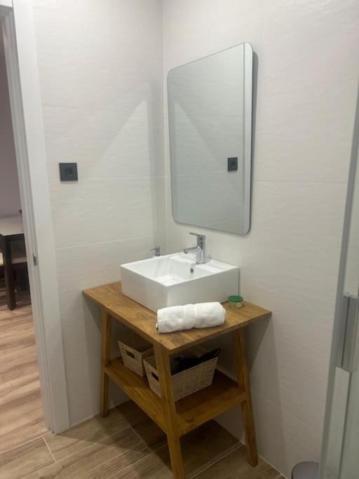 Coqueto Apartamento Cerca Del Casco Viejo Con Garaje Gratis Bilbao Exterior foto